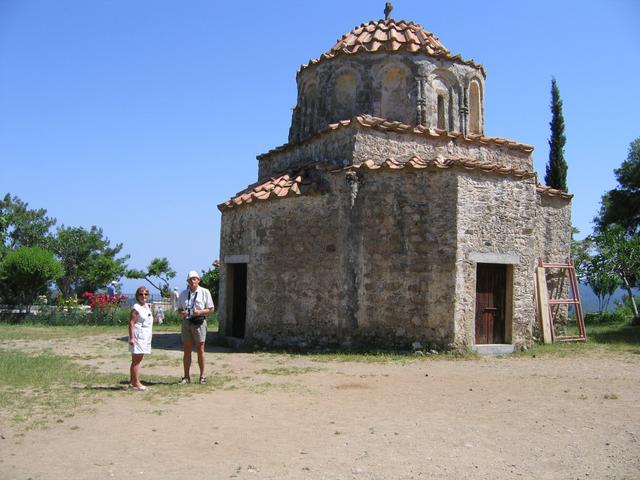 Wnętrze wyspy - kościół Św. Mikołaja od Orzechów Laskowych 1