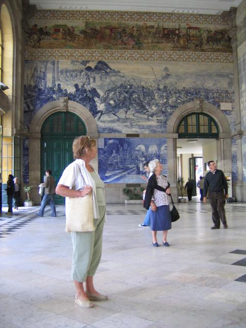 Porto - hala dworca i azulejos