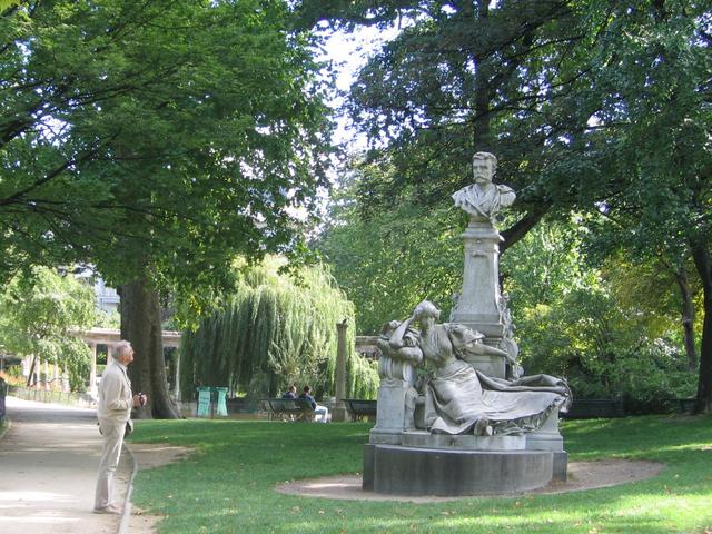 Parc Monceau - Guy de Maupassant