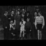 Dębno 1949 r z rodziną i przyjaciółmi rodziców