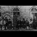 Szczecin - na tarasie przed domem z rodzicami i sąsiadami