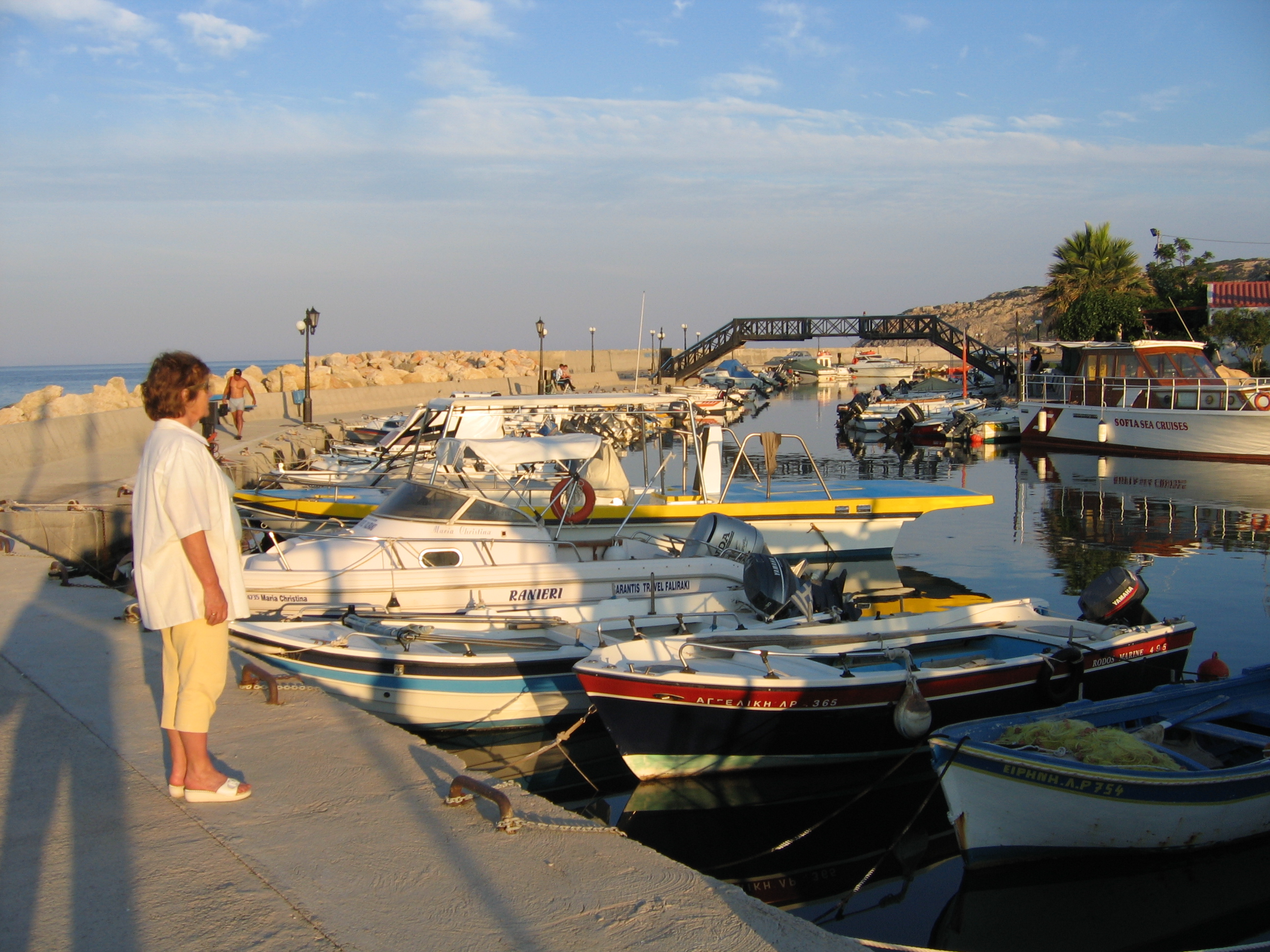 Faliraki - przystań łodzi rybackich