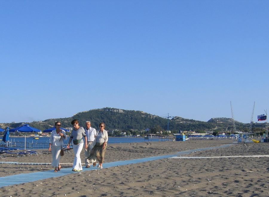 Faliraki - spacer wzdłuż plazy