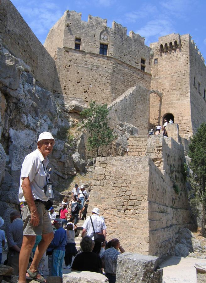 Lindos - schody do średniowiecznego zamku (2)