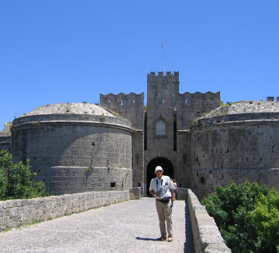 Rodos - na moscie do bramy Ampuaz