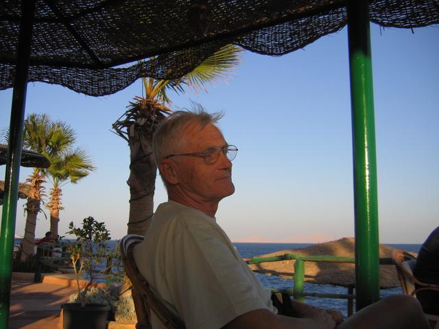 Plaża publiczna - przy stoliku kawiarni