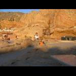 Suk w Hadaba - pod sąsiadującą górą (dzień)