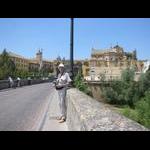 Kordoba - Mezquita widziana z Rzymskiego Mostu nad Guadalquivirem