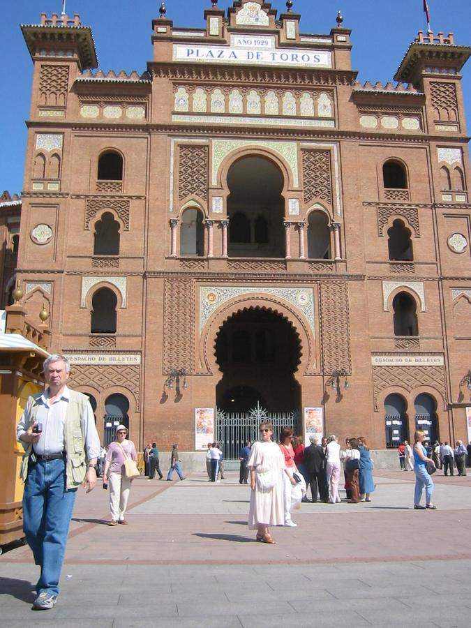 Główne wejście na arenę Las Ventas